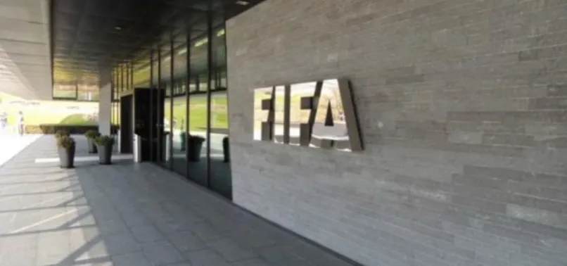 FIFA'dan 24 Türk kulübüne transfer yasağı!
