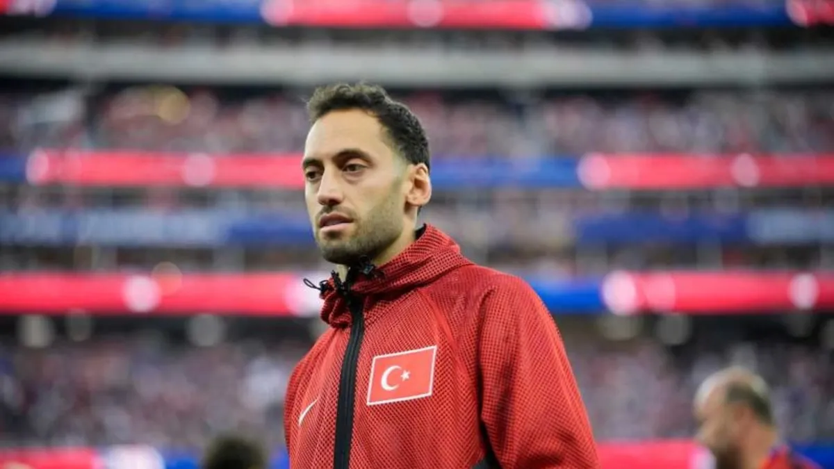 Kanarya, Hakan Çalhanoğlu İçin Harekete Geçti