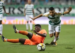 Fenerbahçe'den Aziz Behich'e kanca