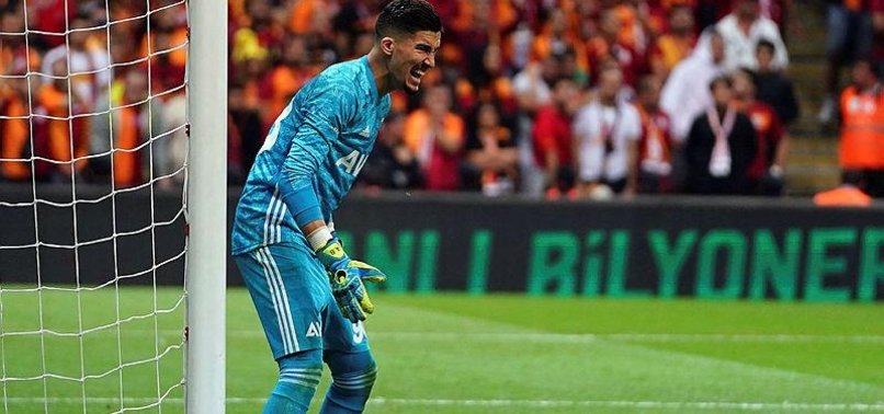 Fenerbahçe'de kaleci Altay farkı önledi