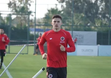 G.Saray'a genç orta saha! İstanbul'da...