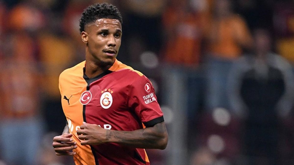 Galatasaray'a Ismail Jakobs şoku!