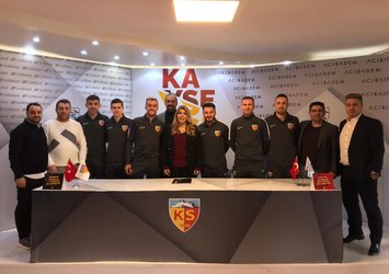 Kayserispor'dan toplu imza töreni!