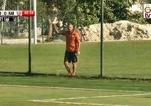 Sneijder gönülleri fethetti