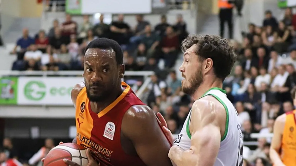 Galatasaray MCT Technic rahat kazandı!
