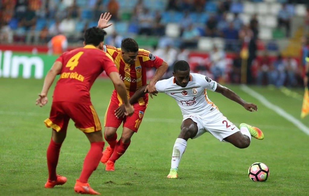 Galatasaray’dan devrim gibi karar!