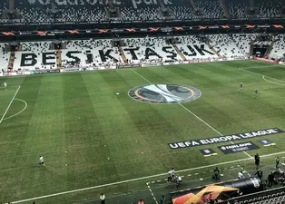 Beşiktaş taraftarından zemin tepkisi