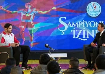Taha Akgül genç sporcularla buluştu