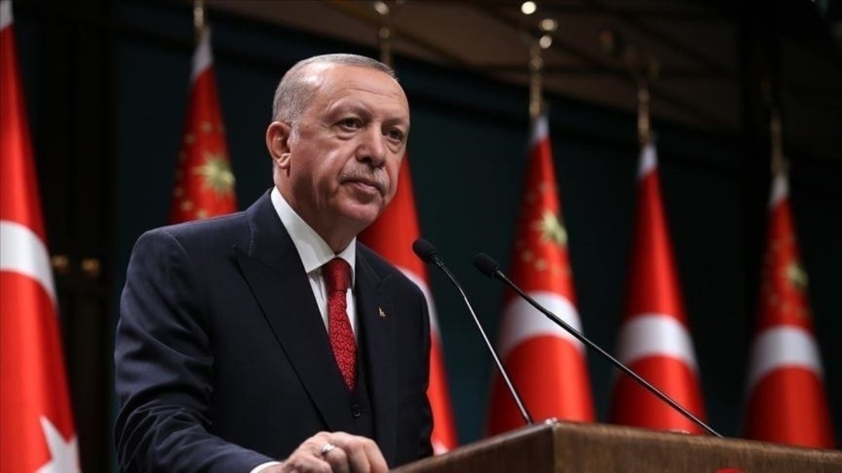 Cumhurbaşkanı Erdoğan'dan TBF Başkanı Türkoğlu'na tebrik telefonu Cumhurbaşkanı Erdoğan'dan TBF Başkanı Türkoğlu'na tebrik telefonu