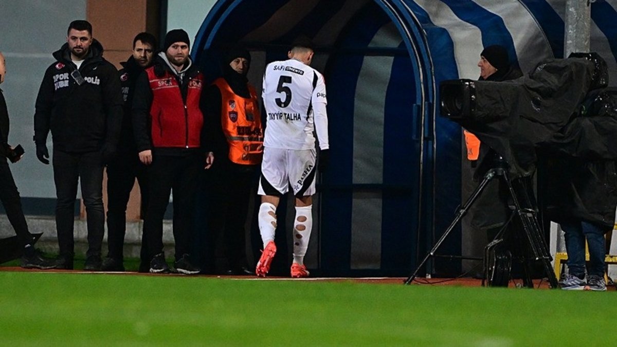 Beşiktaş Kasımpaşa karşısında 10 kişi kaldı! İşte o pozisyon Beşiktaş Kasımpaşa karşısında 10 kişi kaldı! İşte o pozisyon