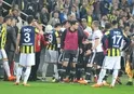 Fenerbahçe-Beşiktaş derbisine yaşanan olaylar damga vurdu! - 1