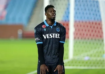 Ekuban kendine geldi! Herkes onun ayağına bakıyor