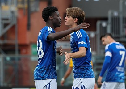 Como evinde Pisa’yı farklı geçti!