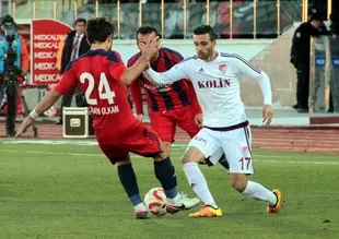 Elazığ 3 puanı 3 golle aldı