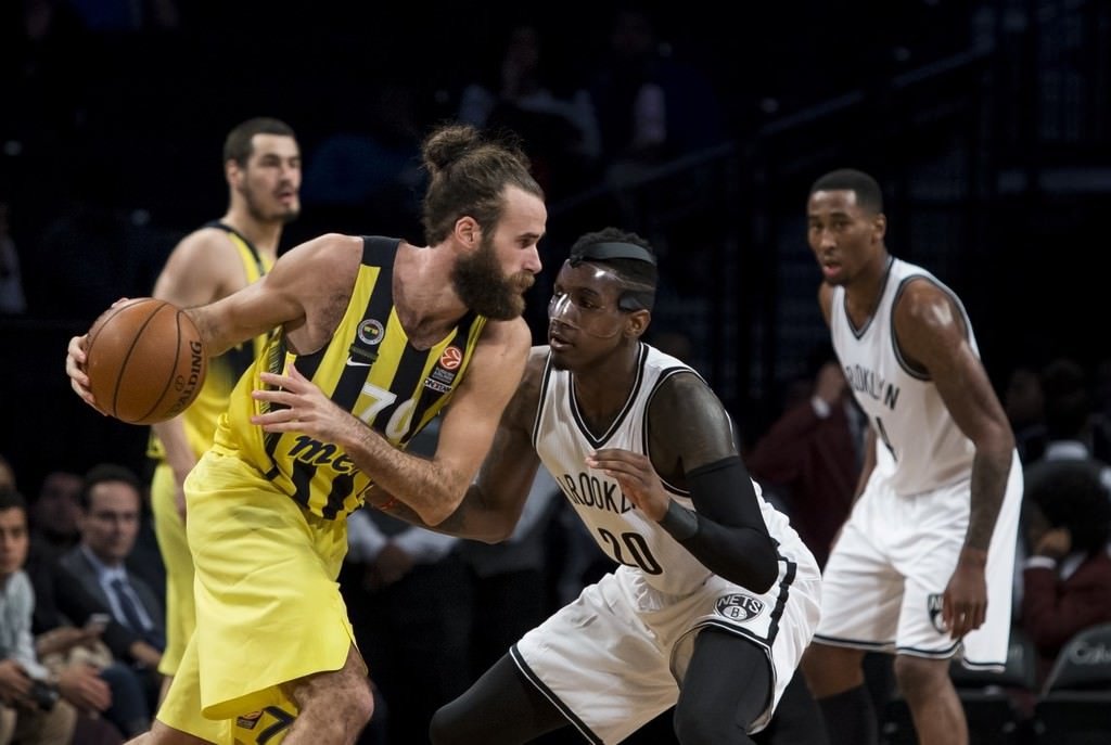 Fenerbahçe’den tarihi zafer