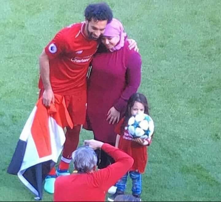 İşte Mohamed Salah’ın eşi ve kızı