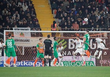 "Hakem hepsini atladı"