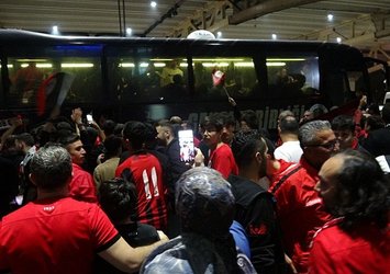 Gençlerbirliği kafilesine coşkulu karşılama