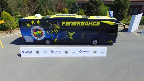 Fenerbahçe Futbol Takımı'na yeni otobüs - 1