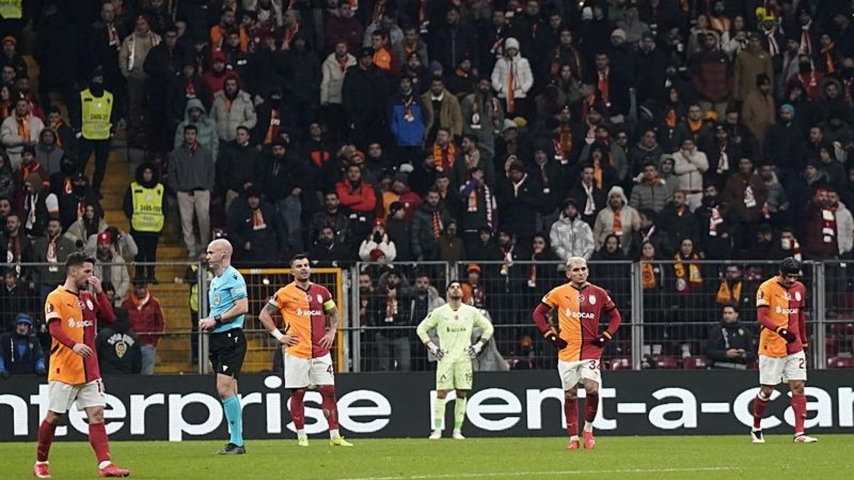 Galatasaray 2-2 AZ Alkmaar (MAÇ SONUCU - ÖZET) UEFA Avrupa Ligi Galatasaray 2-2 AZ Alkmaar (MAÇ SONUCU - ÖZET) UEFA Avrupa Ligi