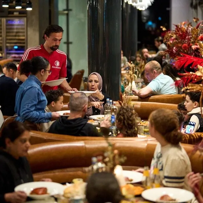 Orkun Kökçü ve arkadaşları Belçika'da iftar düzenledi - 1