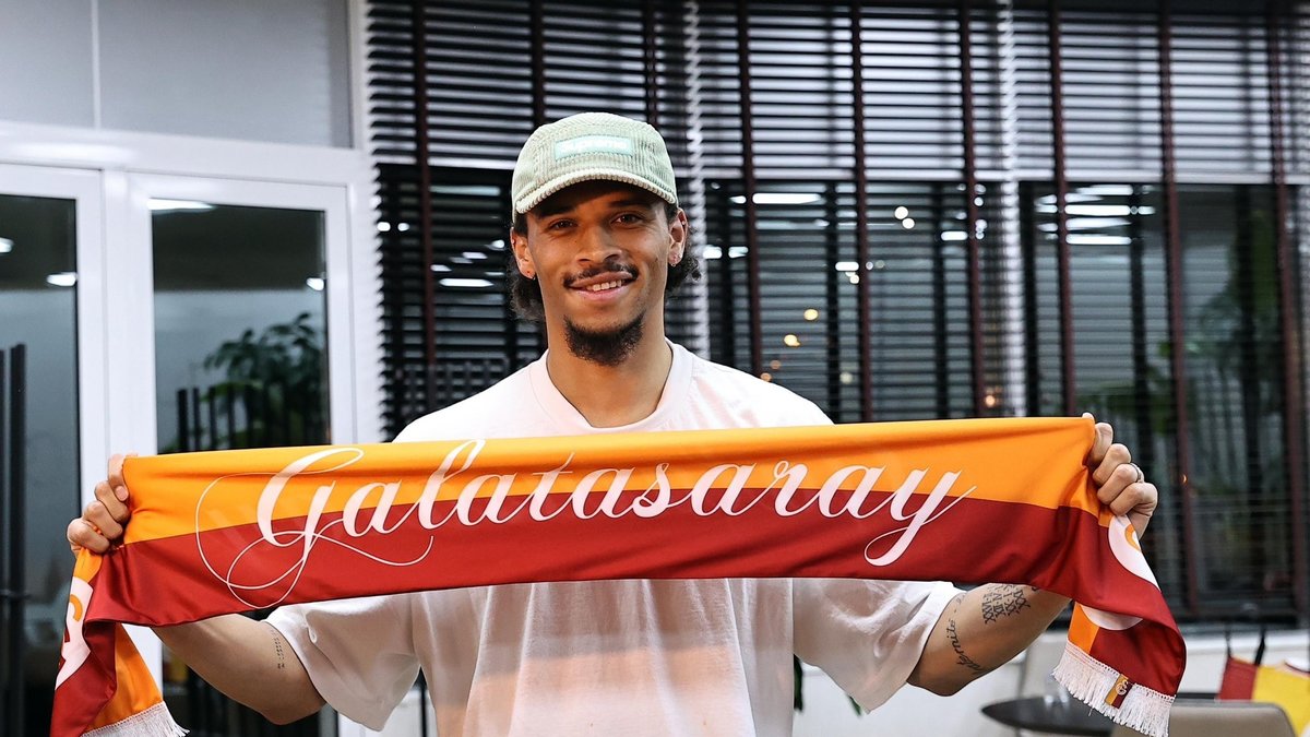 TRANSFER HABERİ: Mesut Özil'den Leroy Sane açıklaması! Galatasaray git dedi mi? TRANSFER HABERİ: Mesut Özil'den Leroy Sane açıklaması! Galatasaray git dedi mi?