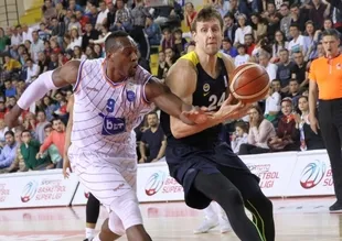 Fenerbahçe deplasmanda Balıkesir'i devirdi