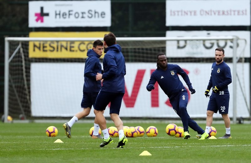 Fenerbahçe’de ilk yolcu belli oldu