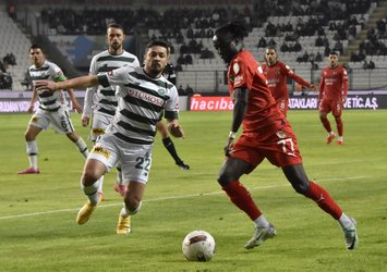 Konyaspor'dan kritik 3 puan!