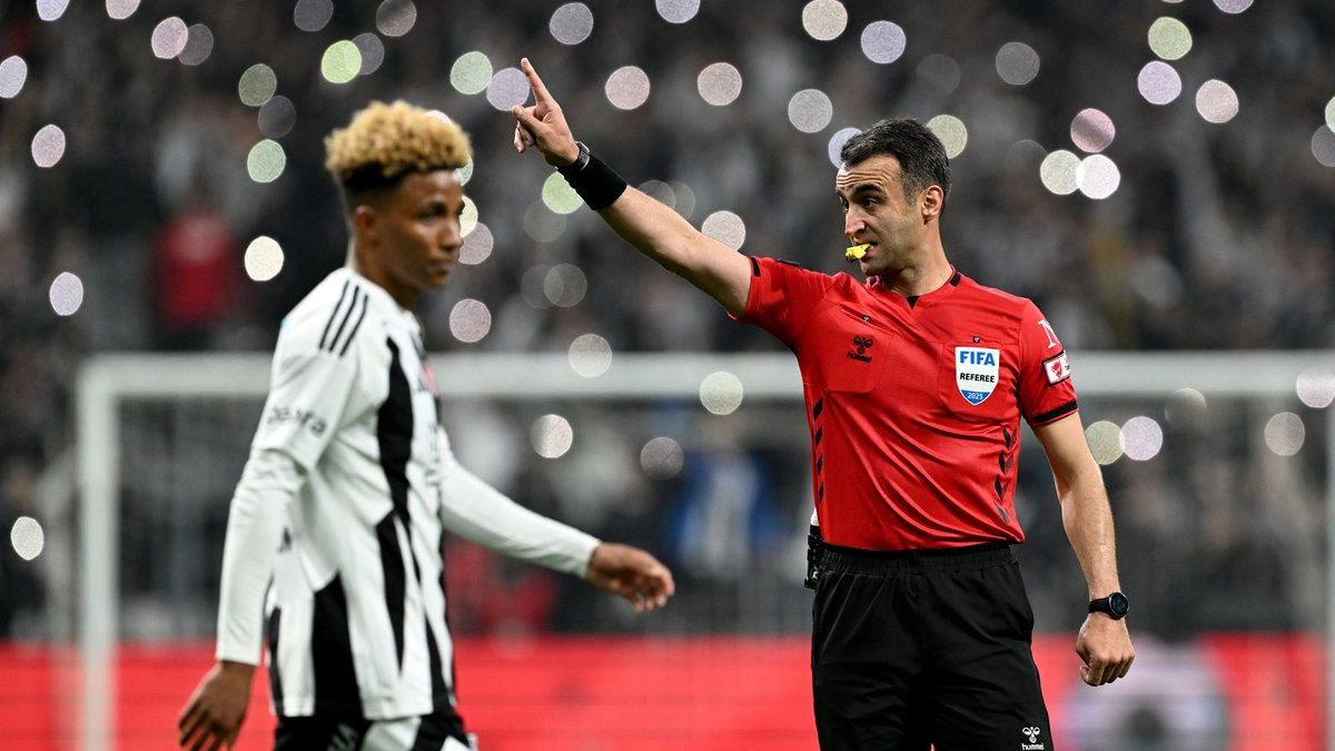 Beşiktaş penaltı bekledi! İşte o pozisyon