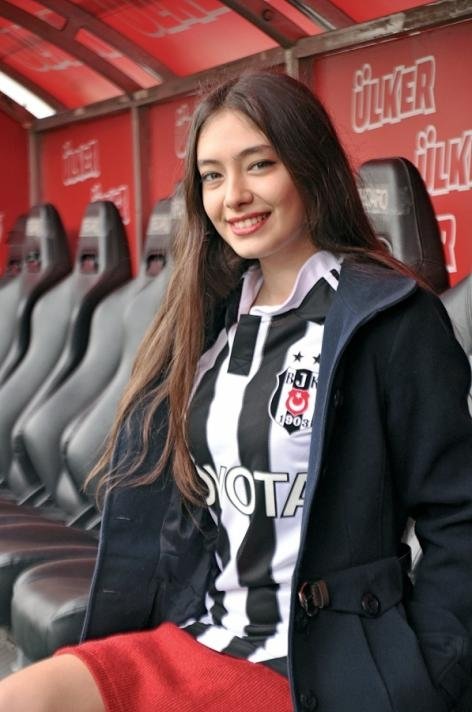 Beşiktaşlı ve Fenerbahçeli ünlüler!