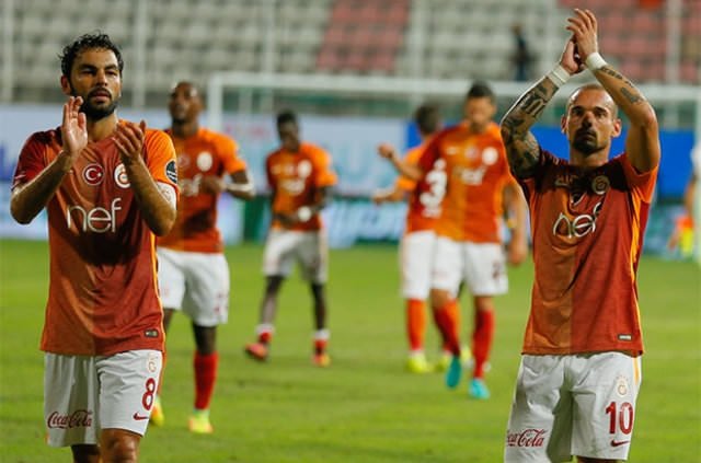 Sneijder ve Selçuk İnan ile ilgili flaş karar!