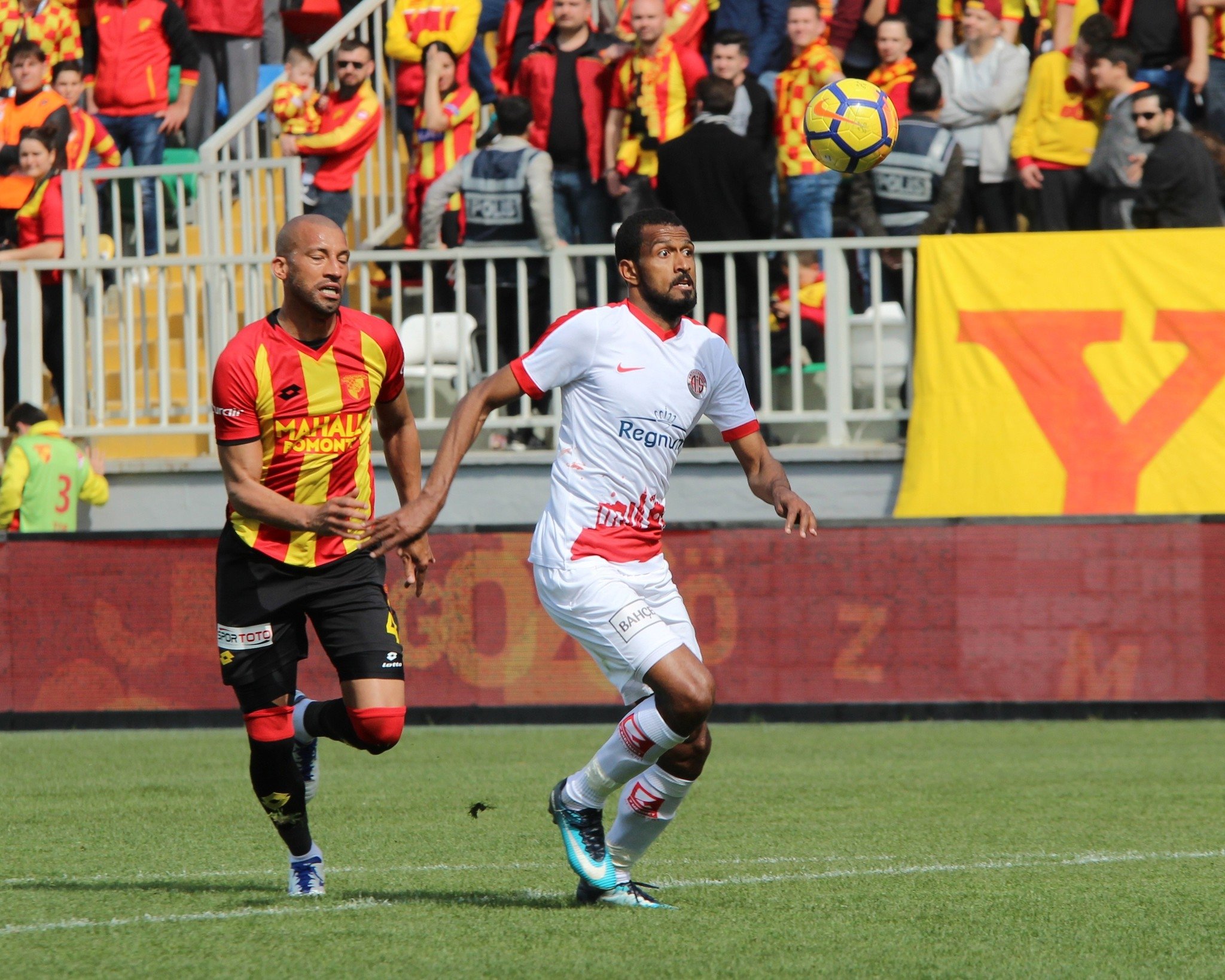 Göztepe - Antalyaspor maçından kareler!