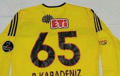 Batuhan Karadeniz destek için imzalı formasını satıyor