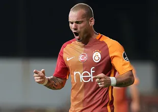 Sneijder’in kramponlarına verilen para dudak uçuklattı!