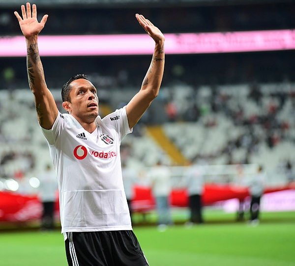 Beşiktaş’ta 7 yolcu!
