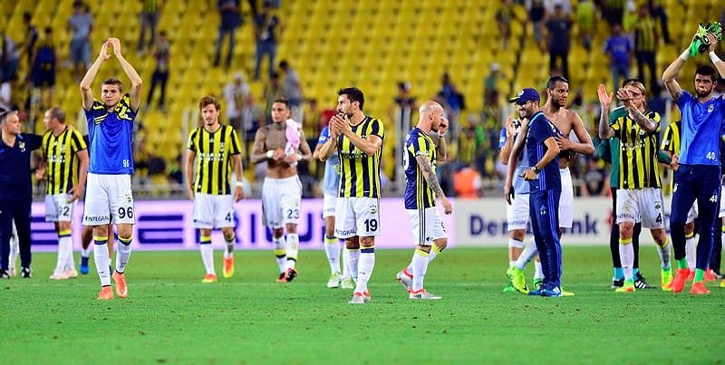 F.Bahçe taraftarından FETÖ tepkisi