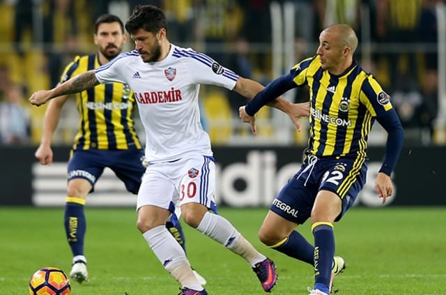 Advocaat, Aatif’ın üstünü çizdi