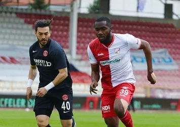 Gol düellosunda kazanan Ümraniyespor!