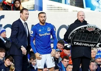 Cenk Tosun oyundan alınınca çılgına döndü