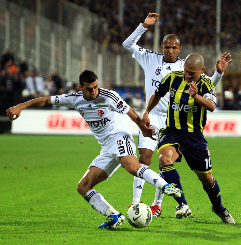 Alex seneye Fenerbahçe’de! Flaş açıklama geldi