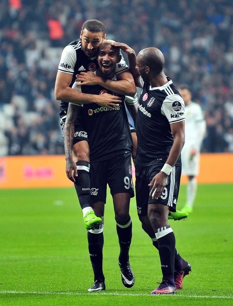 Beşiktaş-Akhisar Belediyespor karşılaşmasından kareler