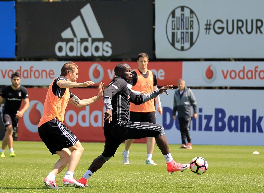 Caner Erkin ile Ersan Gülüm arasında gerginlik