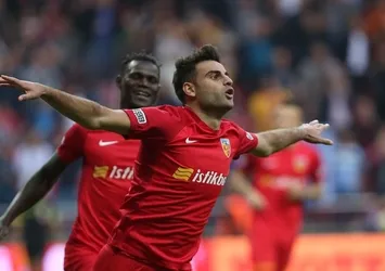 Deniz Türüç Aslan oluyor
