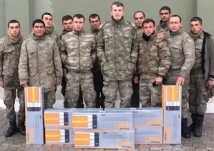 Arda Turan'dan askerlerimize büyük jest