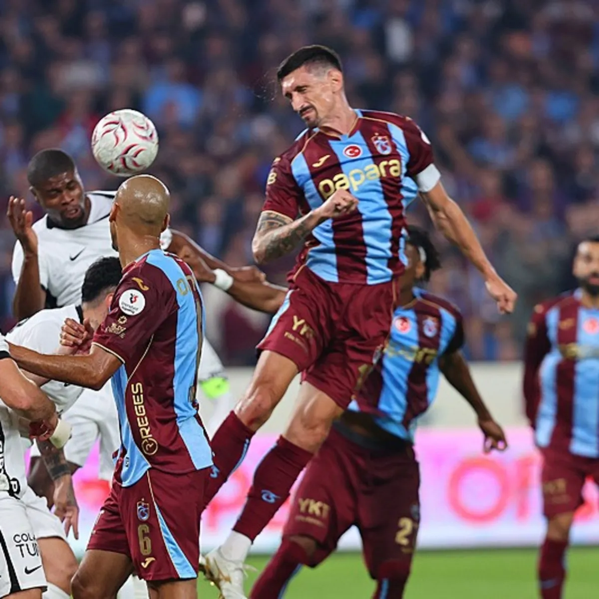 Stefan Savic: Trabzonspor'un potansiyeli yüksek