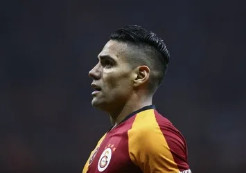 Neredesin Falcao?