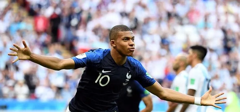 Real Madrid, Kylian Mbappe’yi yalanladı