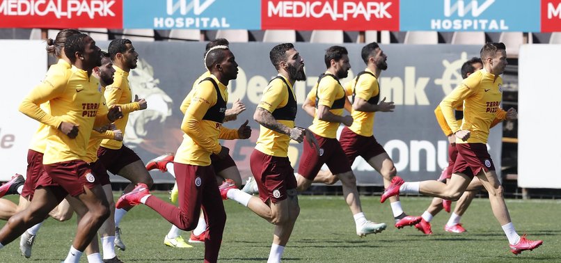 Galatasaray'da Christian Luyindama sevinci!