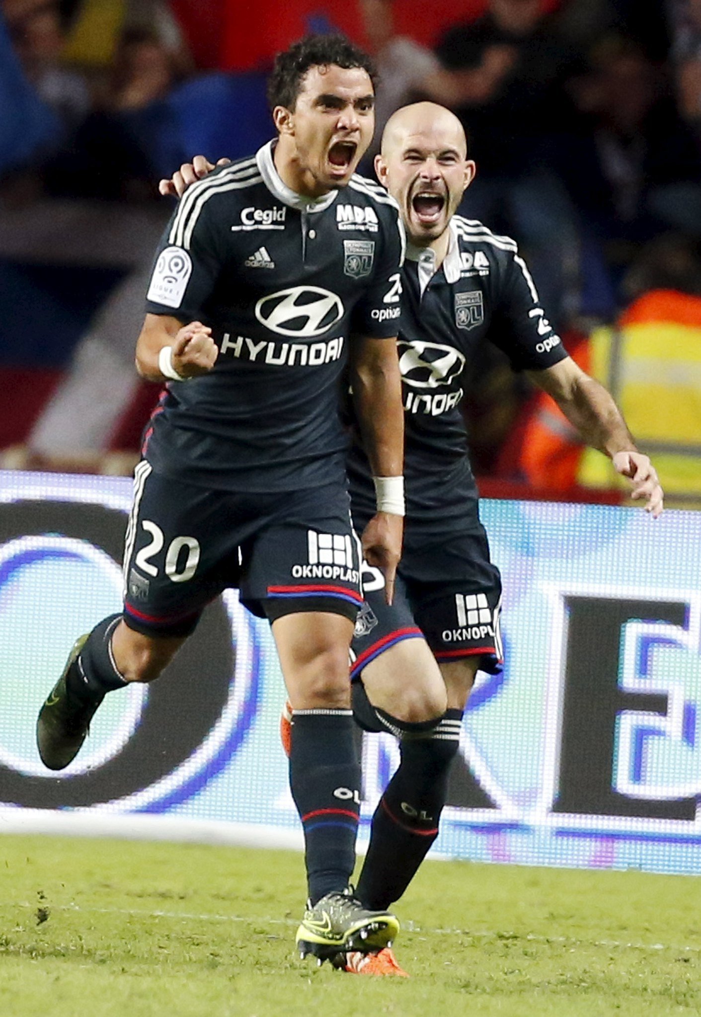 F.Bahçe’de sağda samba zamanı!